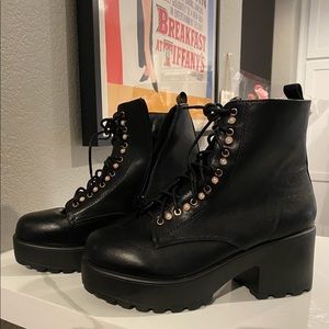 Combat Boots - pearl details - never used